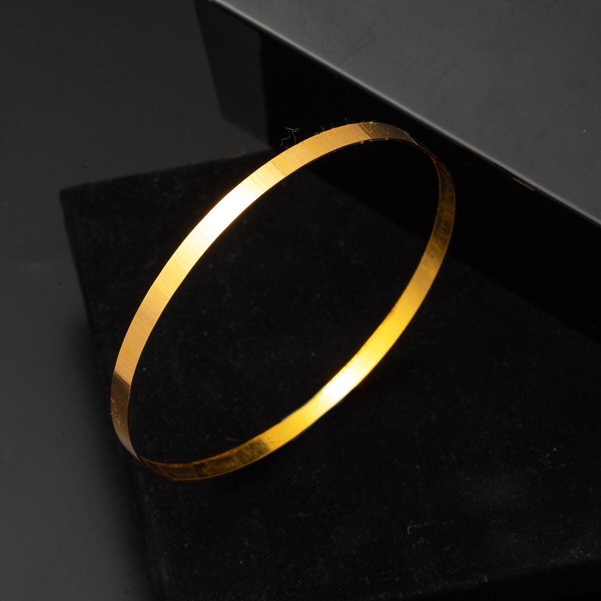22K Yellow Gold Wire Bangle (7 g)