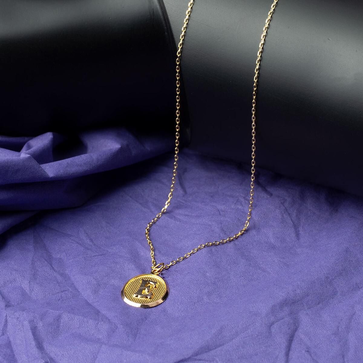 14K Yellow Gold E Initial Oval Necklace