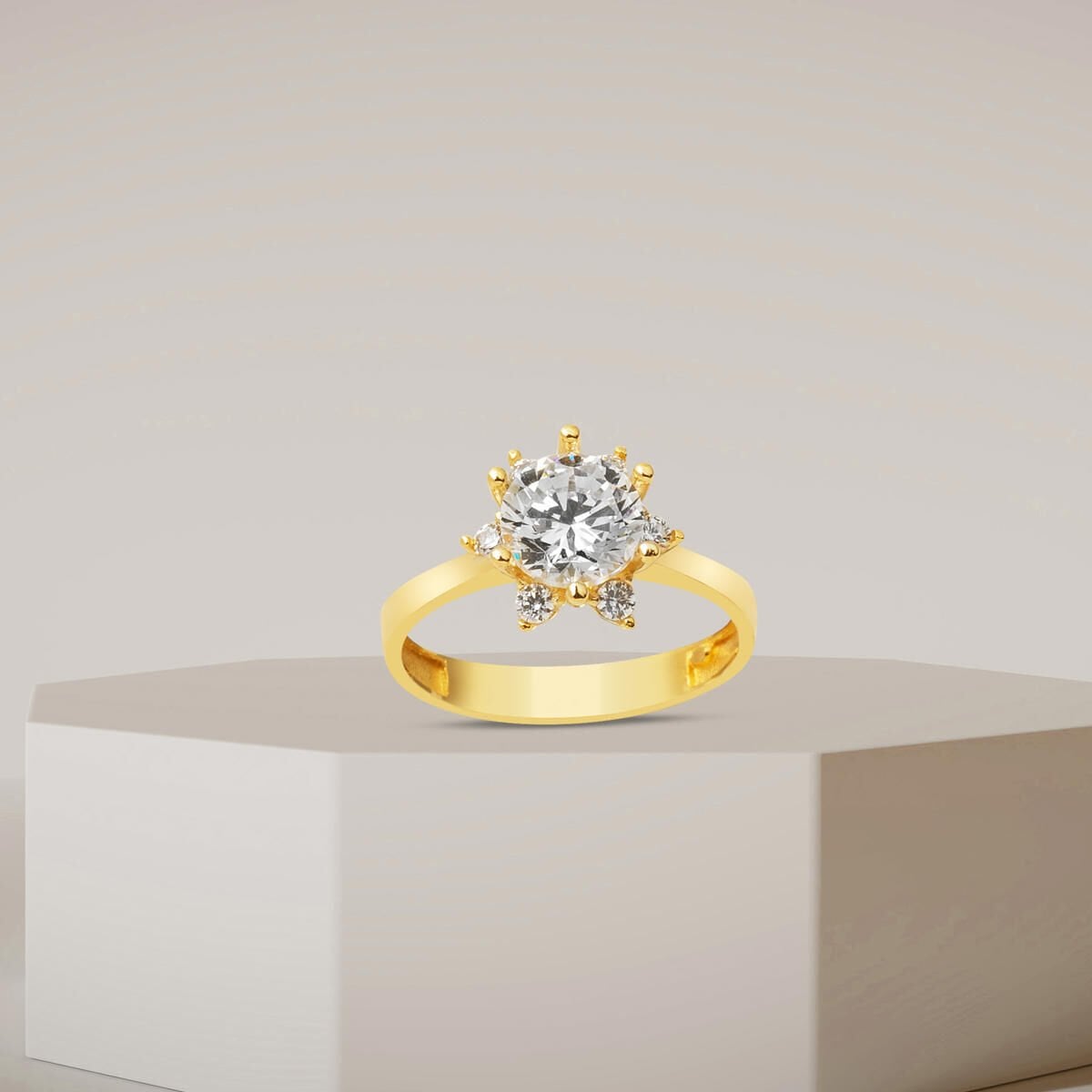 14K Yellow Gold Honeysuckle Solitaire Cubic Zirconia Ring (2.1 g)