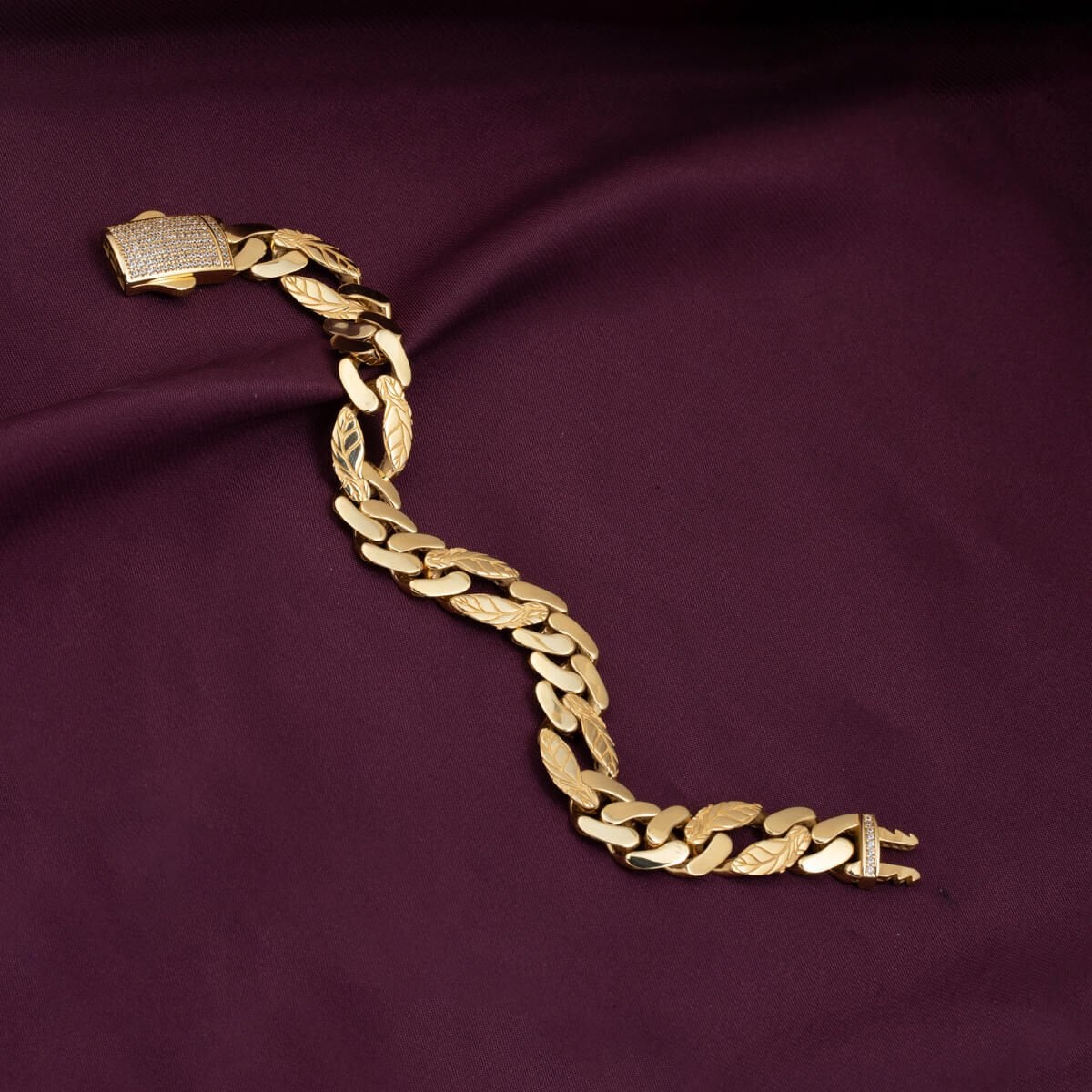 14K Yellow Gold Leaf Curb Cubic Zirconia Bracelet