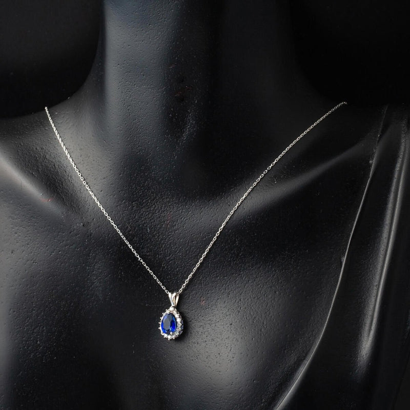 14K White Gold Elegant 0.70 Ct Sapphire Diamond Necklace