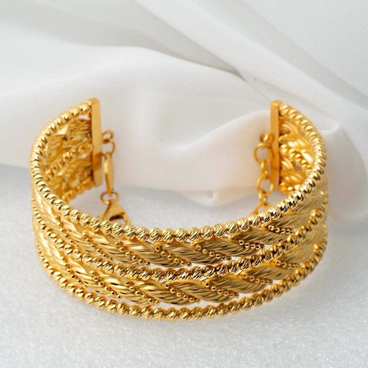 22K Yellow Gold Bead Wide Cuff Hinged Cuff Bangle (35 g)
