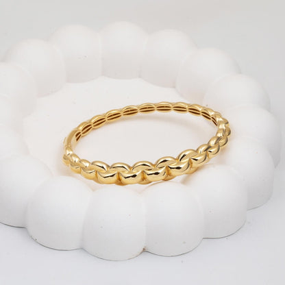 14K Yellow Gold Egg Shaped Hinged Cuff Bangle (13.5 g)