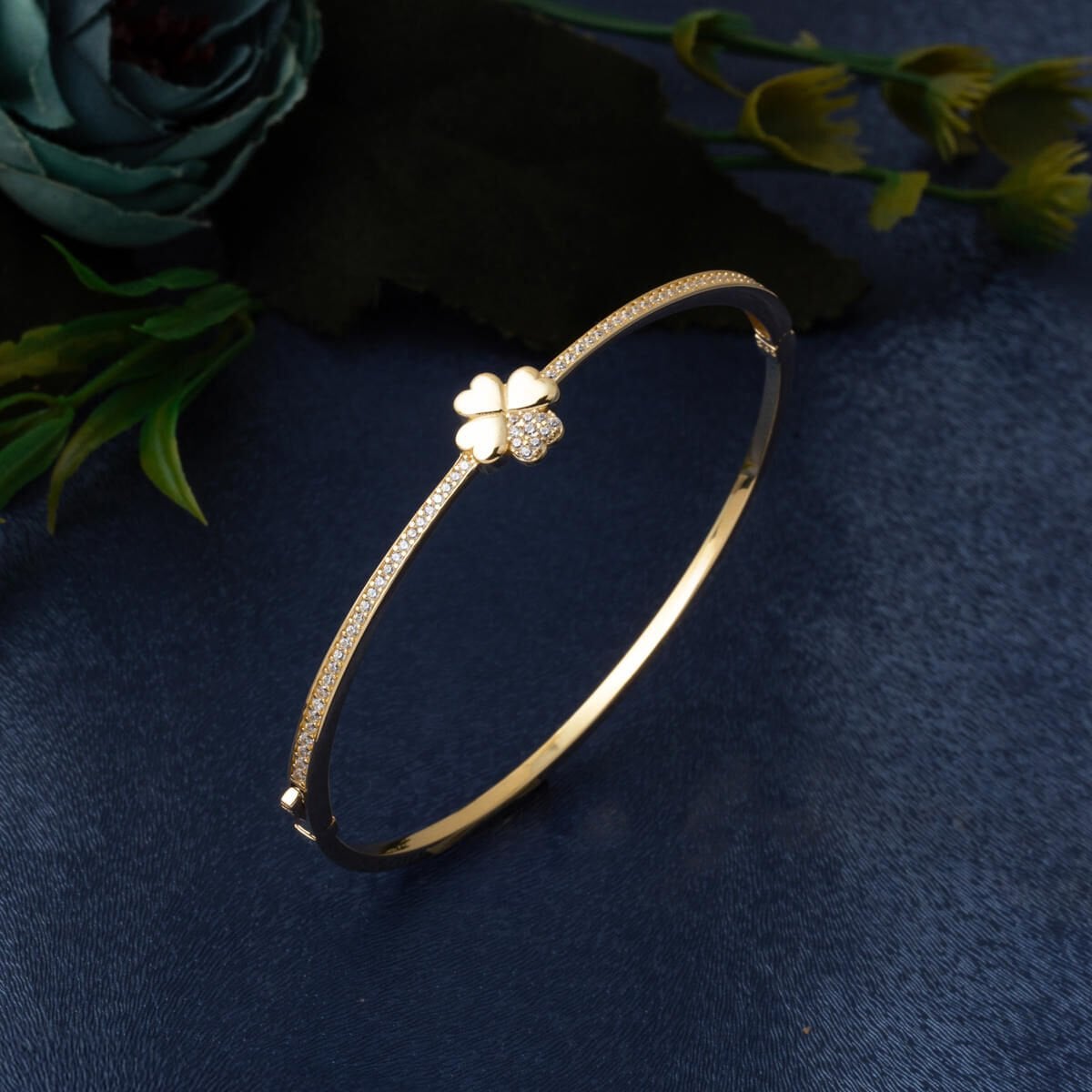 14K Yellow Gold Clover Cubic Zirconia Hinged Cuff Bangle