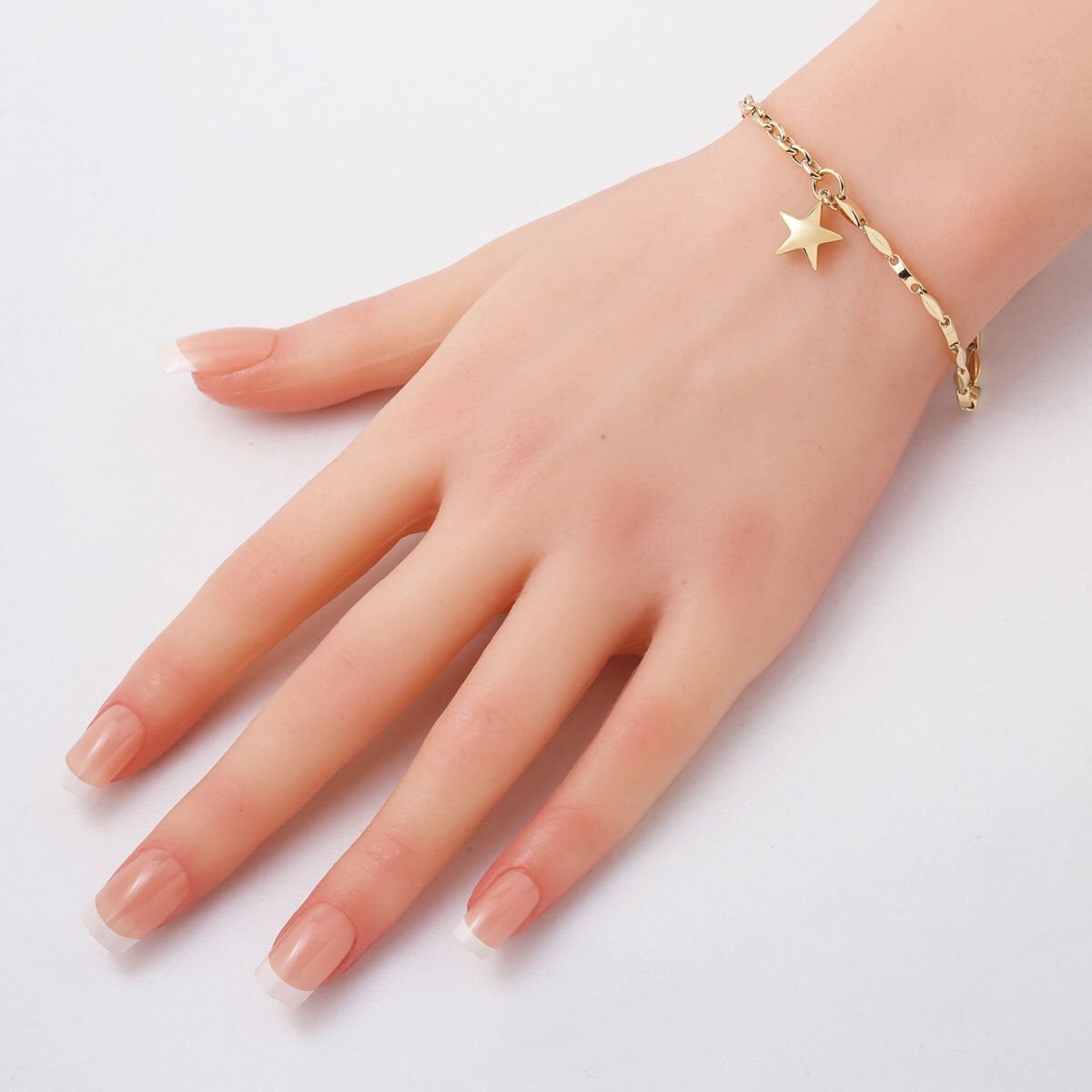 14K Yellow Gold Star Dangle Chain Bracelet
