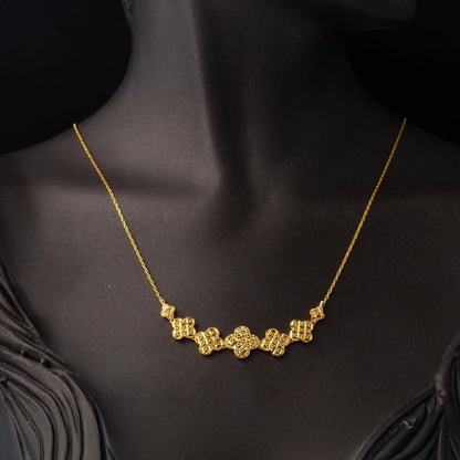 22K Yellow Gold Daisy Ivy Necklace
