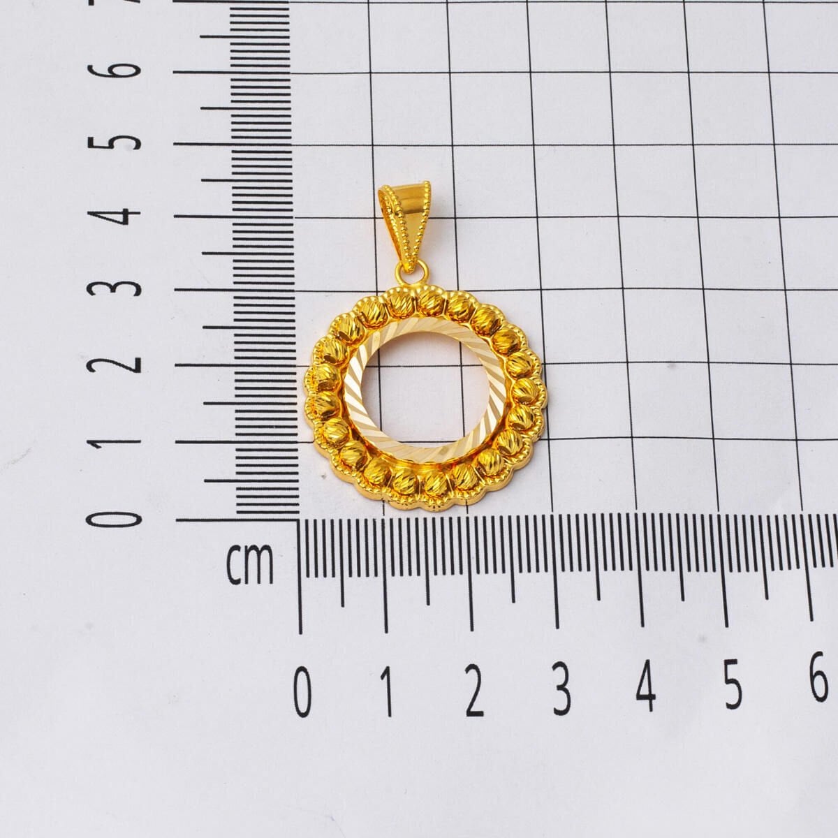 14K Yellow Gold Quarter Coin Frame Necklace