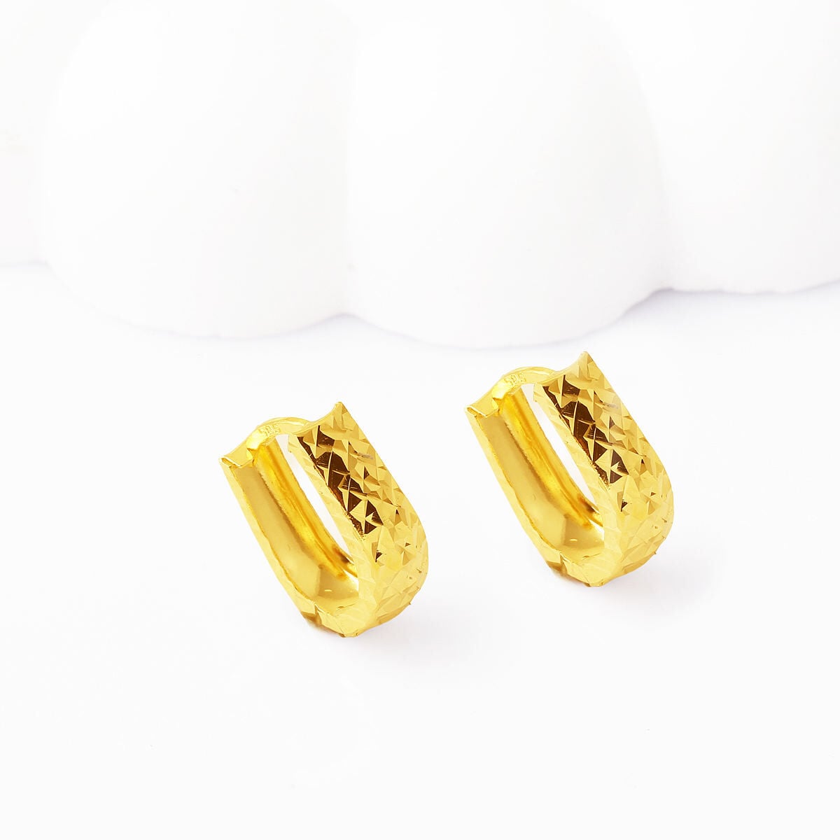 14K Yellow Gold Sparkle Hand Engraved Hoop Earrings (1.69 g)