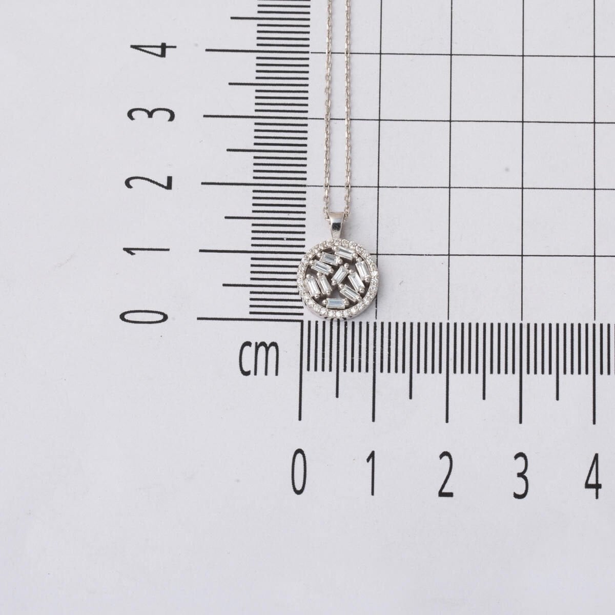 14K White Gold 0.35 Ct Baguette Diamond Necklace