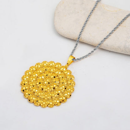 14K Yellow Gold Light Circle Chainless Necklace