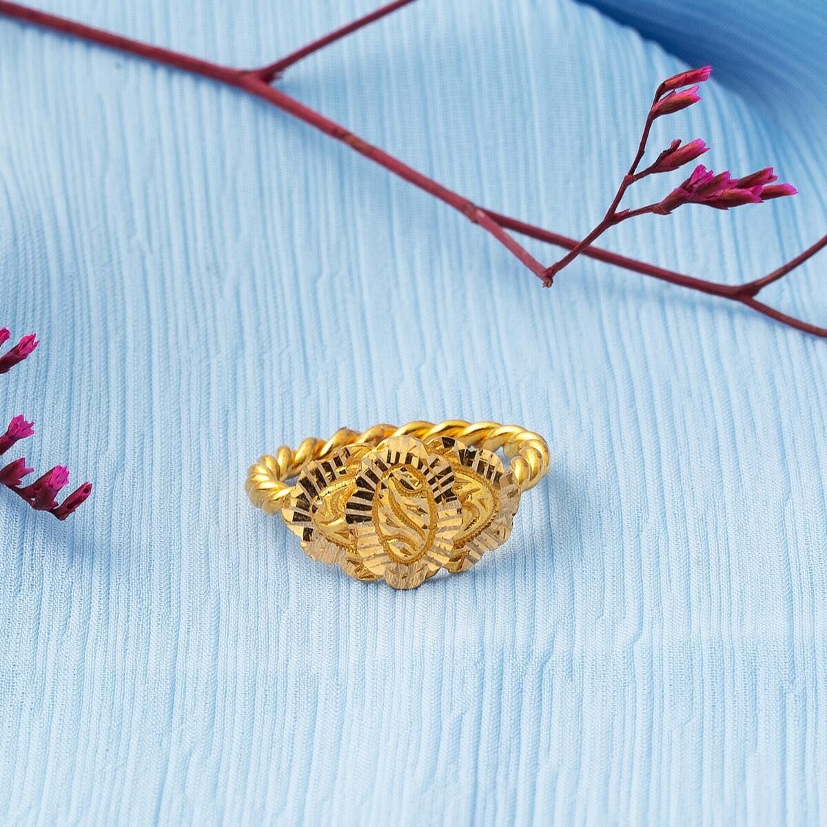 22K Yellow Gold Erzurum Twisted Signet Ring