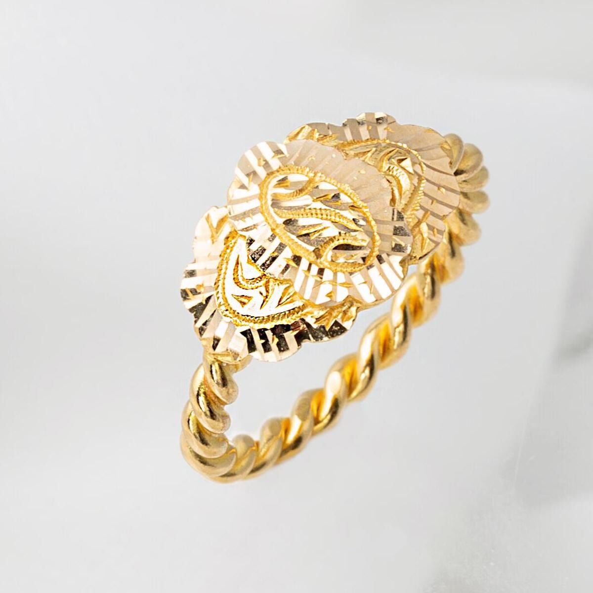22K Yellow Gold Erzurum Twisted Signet Ring