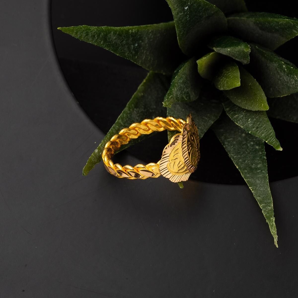 22K Yellow Gold Erzurum Twisted Ring (4.58 g)