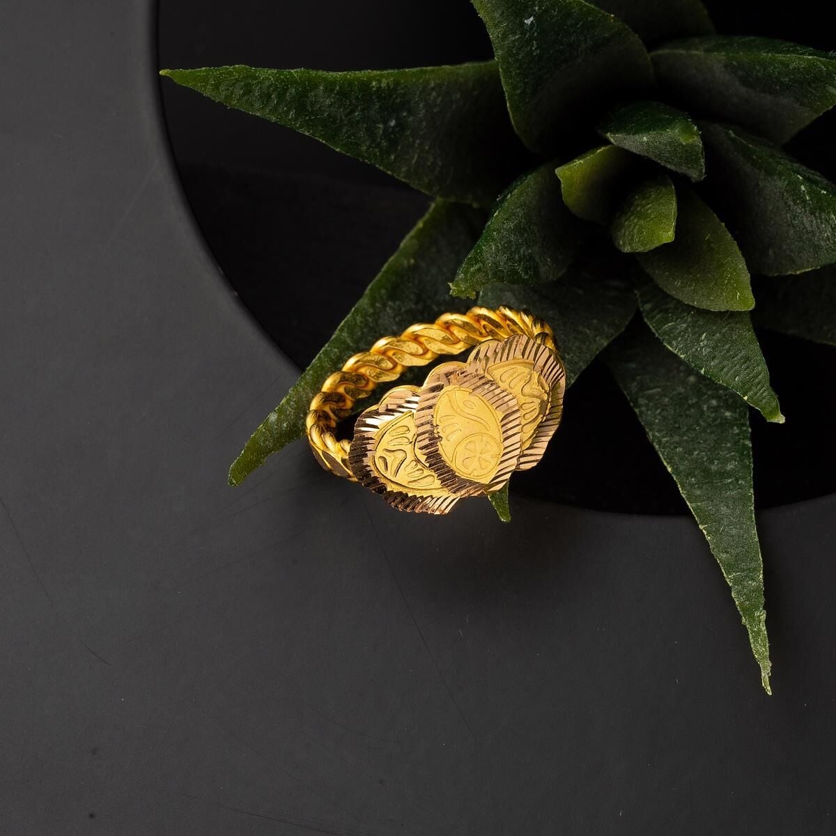 22K Yellow Gold Erzurum Twisted Ring (4.58 g)