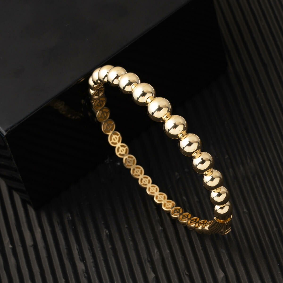 14K Yellow Gold Eterna Hinged Cuff Bangle