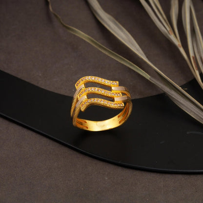 14K Yellow Gold Zigzag 3 Row Ribbed Cubic Zirconia Ring