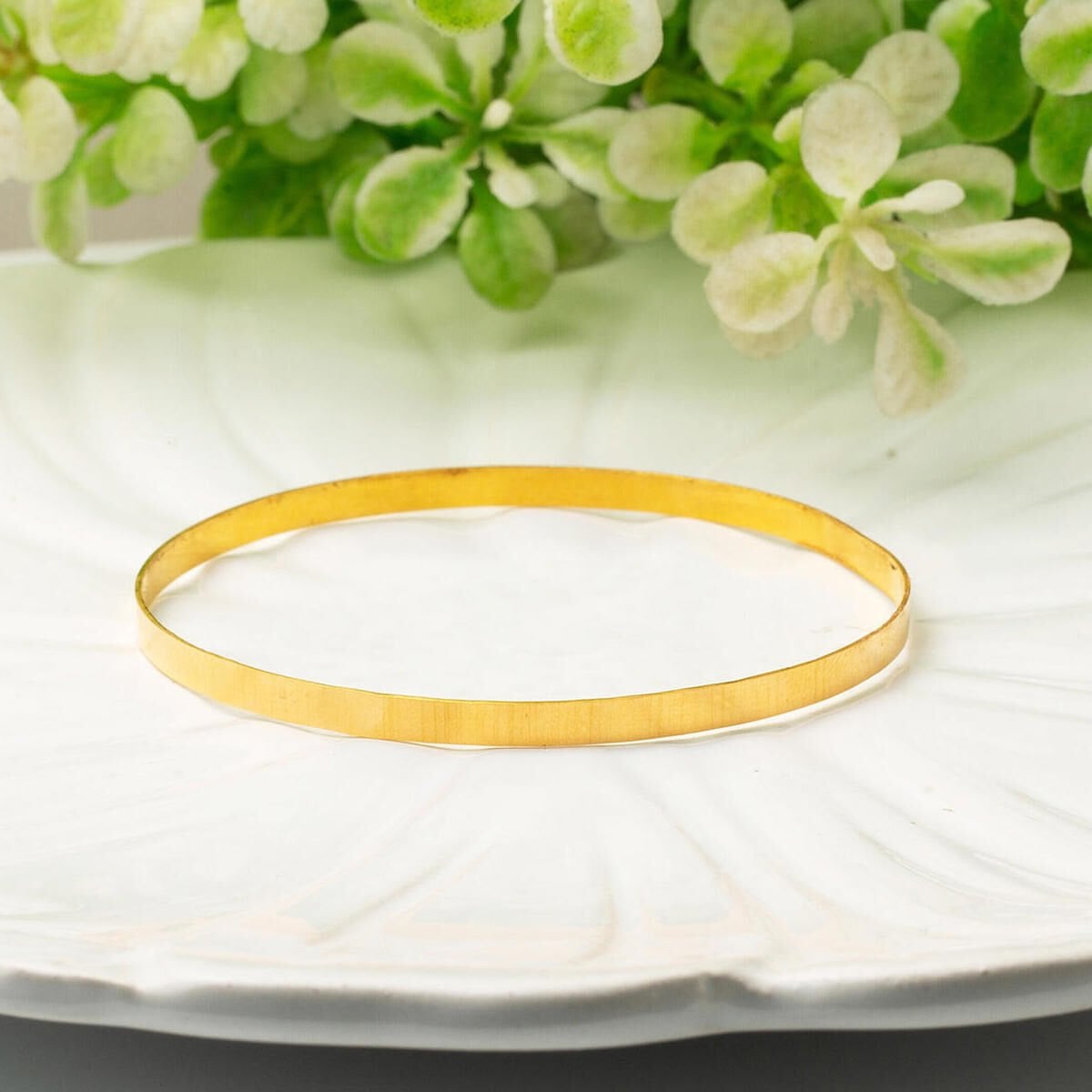 22K Yellow Gold Wire Bangle (6 g)