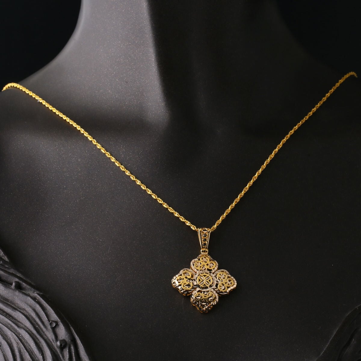 14K Yellow Gold Engraved Clover Pendant