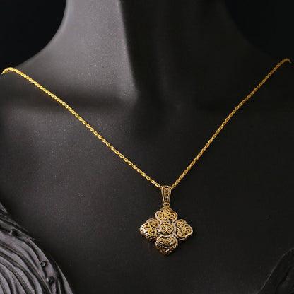 14K Yellow Gold Engraved Clover Pendant