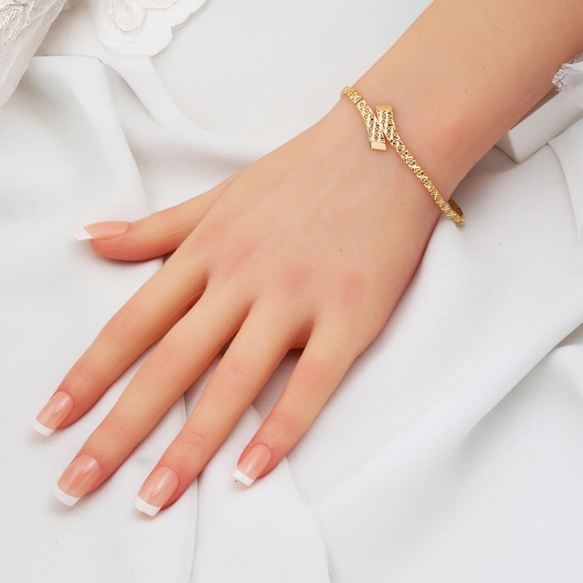 14K Yellow Gold Drop Design Jewelry Set