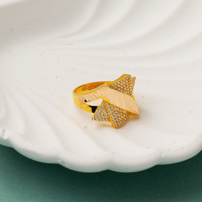 14K Yellow Gold Fashion Cubic Zirconia Ring