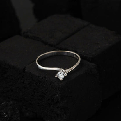 14K White Gold Illusion Solitaire Diamond Ring