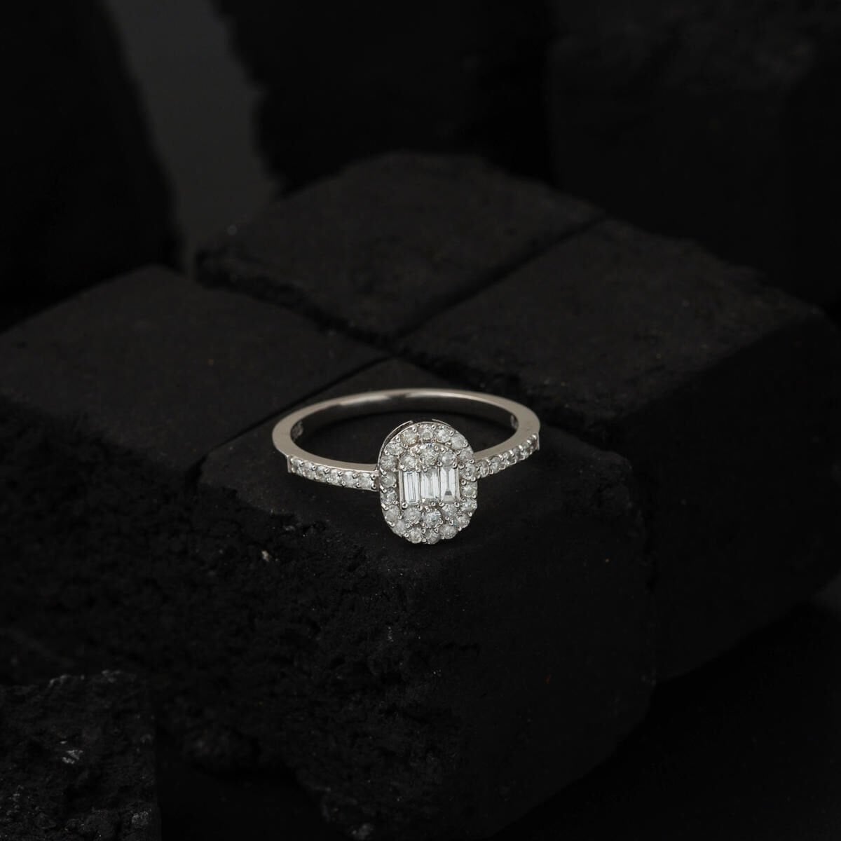 14K White Gold 0.40 Ct Baguette Diamond Ring