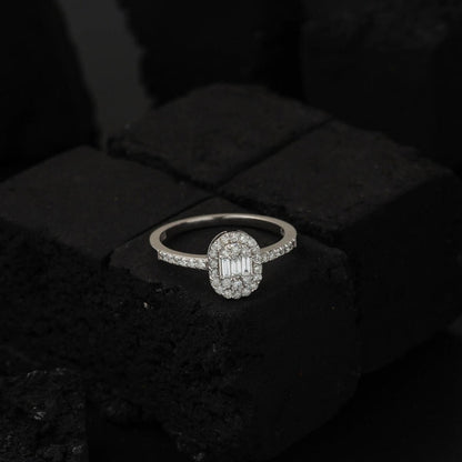 14K White Gold 0.40 Ct Baguette Diamond Ring