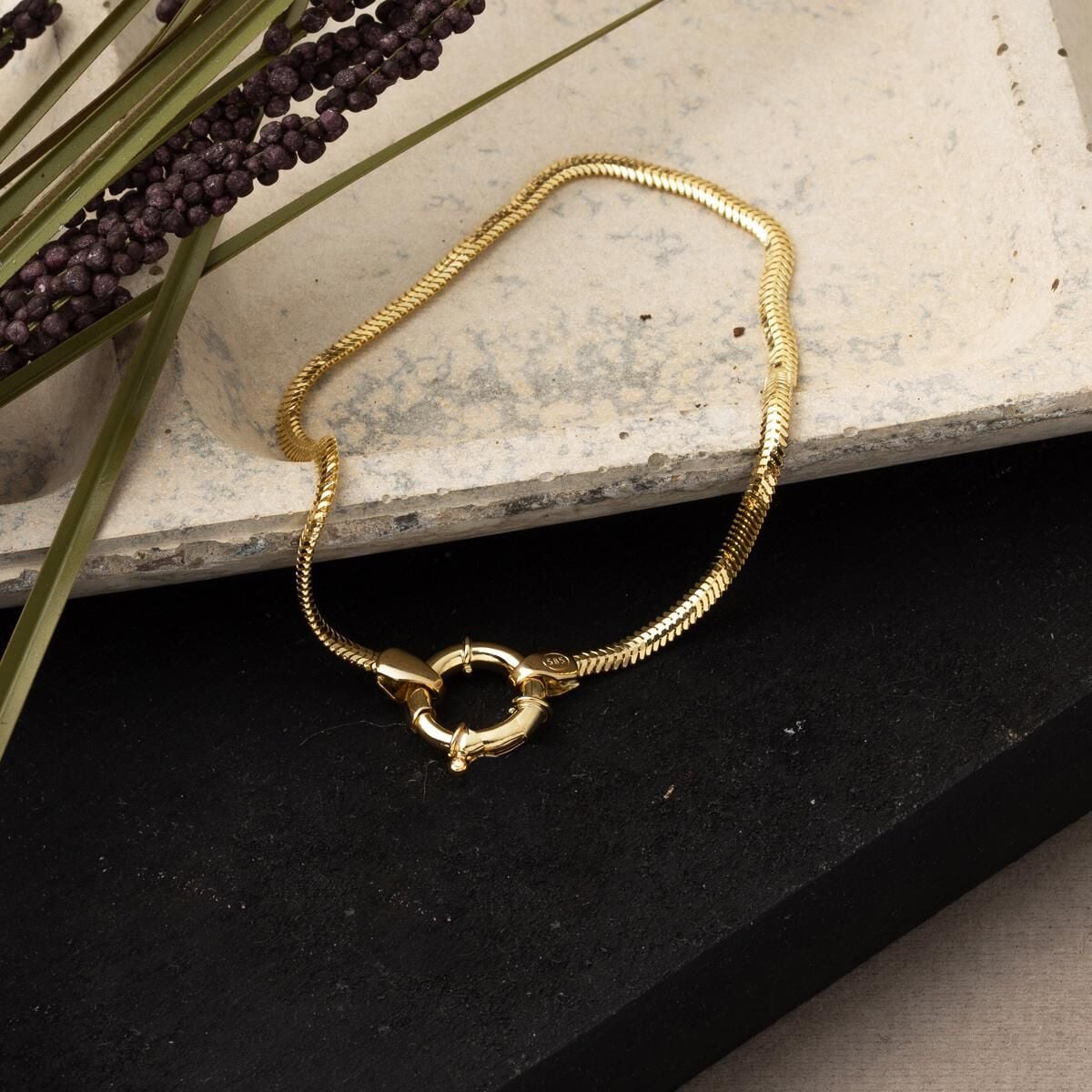 14K Yellow Gold Mariner Lock Chain Bracelet