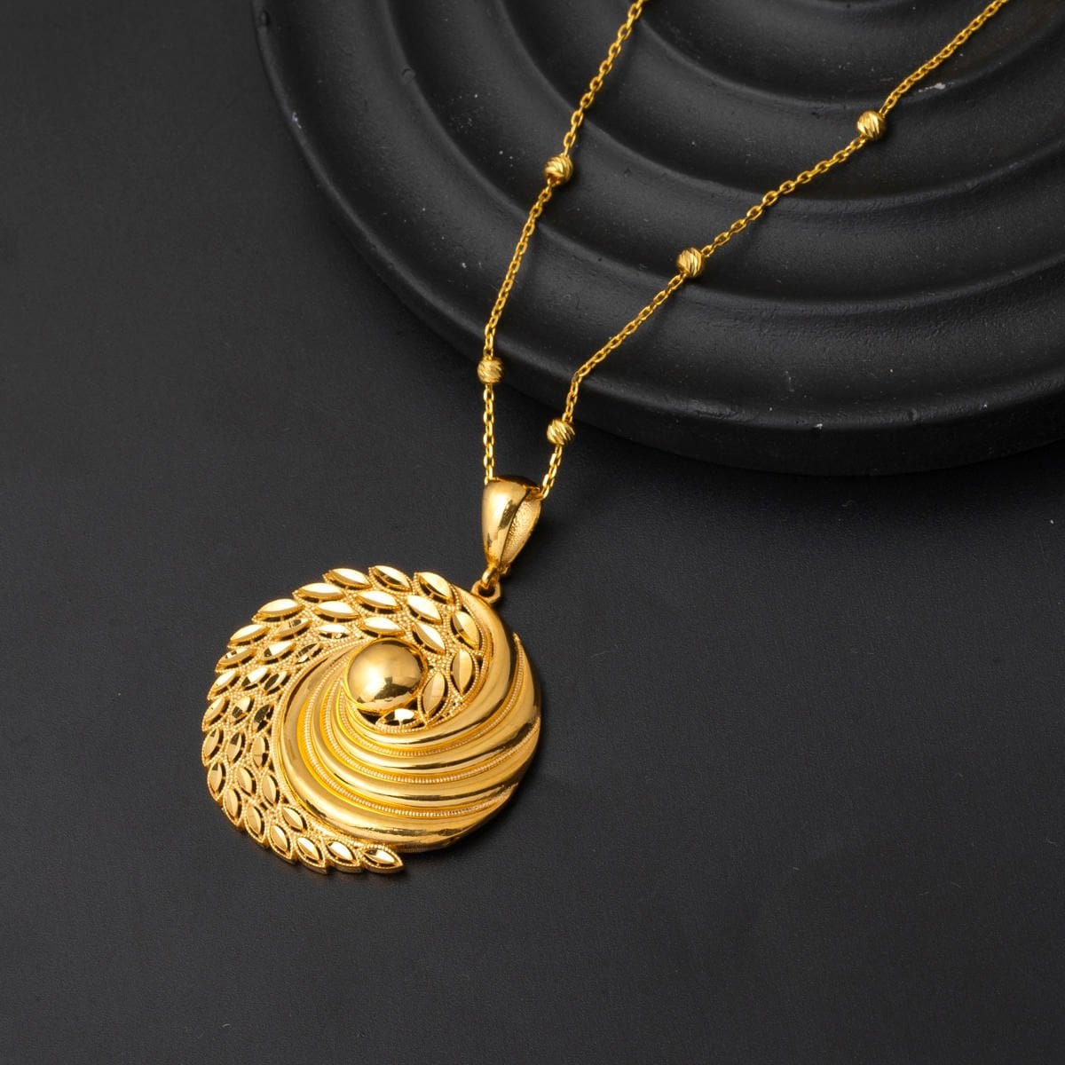 22K Yellow Gold Gobeklitepe Necklace