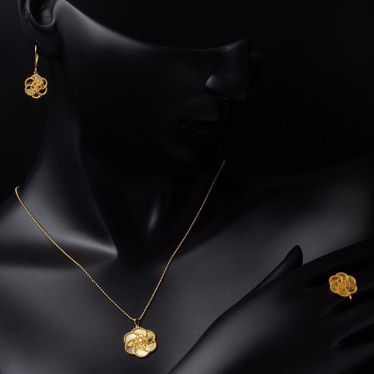 22K Yellow Gold Rose Bud 3-Piece Jewelry Set