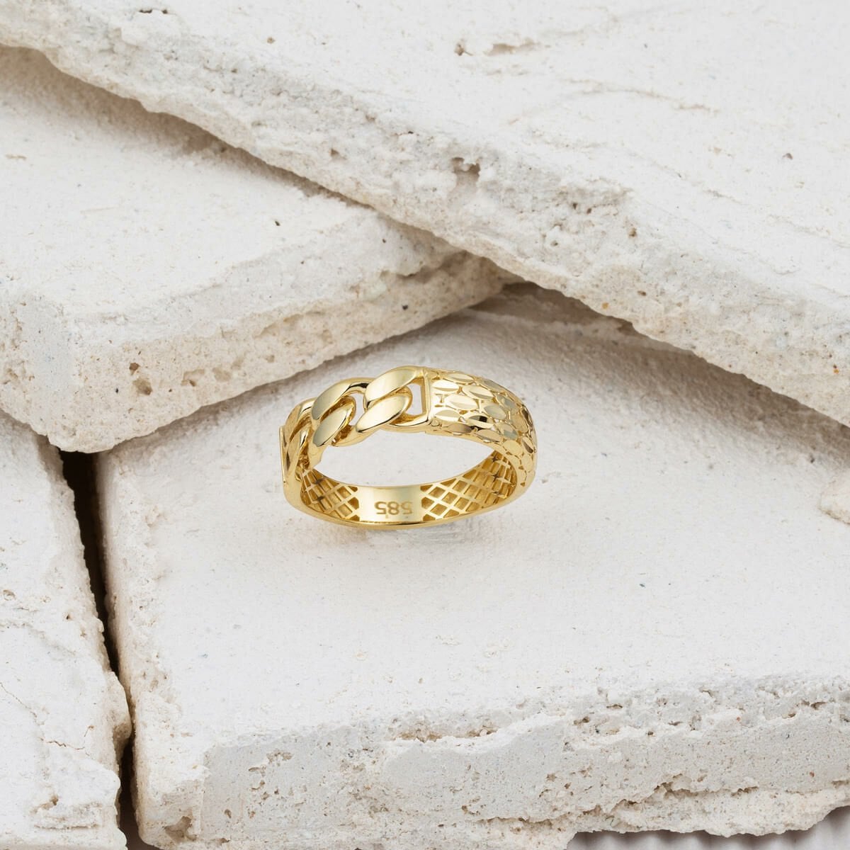 14K Yellow Gold Curb Herringbone Ring