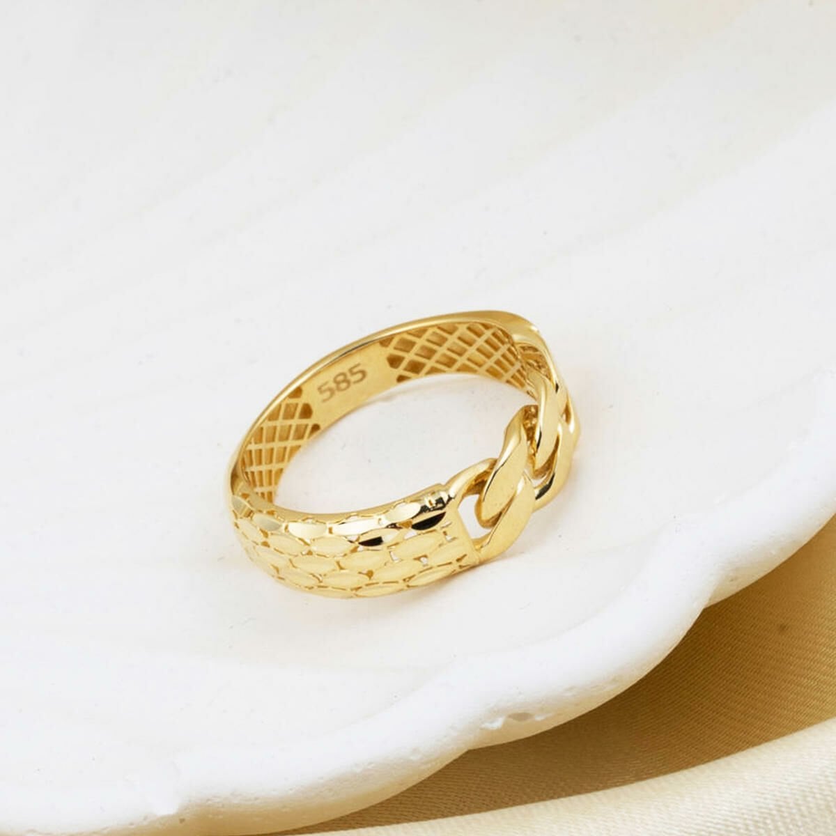 14K Yellow Gold Curb Herringbone Ring