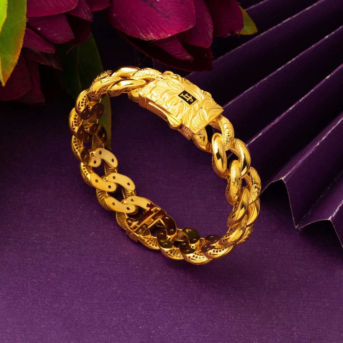 14K Yellow Gold Curb Chain Hinged Cuff Bangle