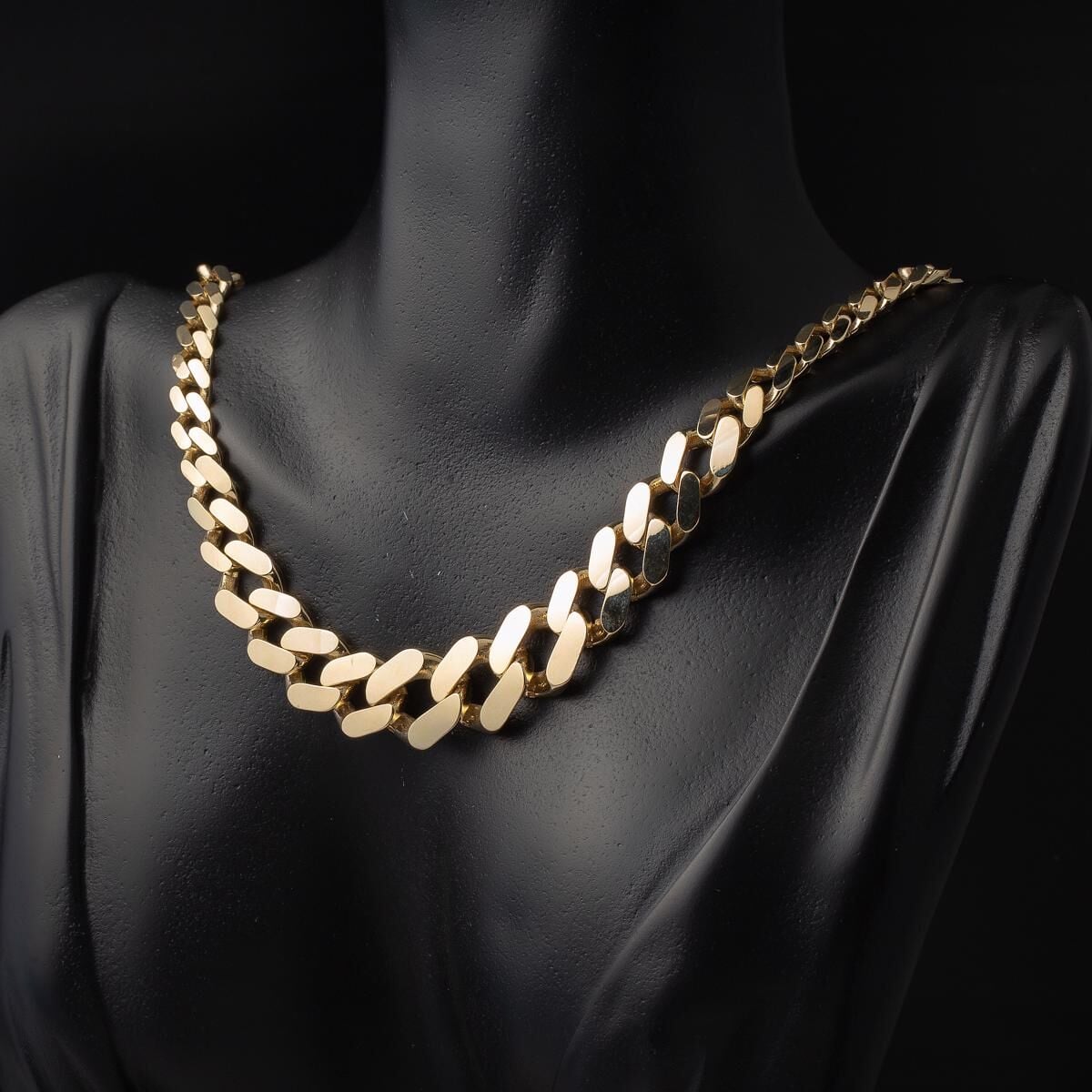 14K Yellow Gold Curb Chain Collar Necklace (23.17 g)
