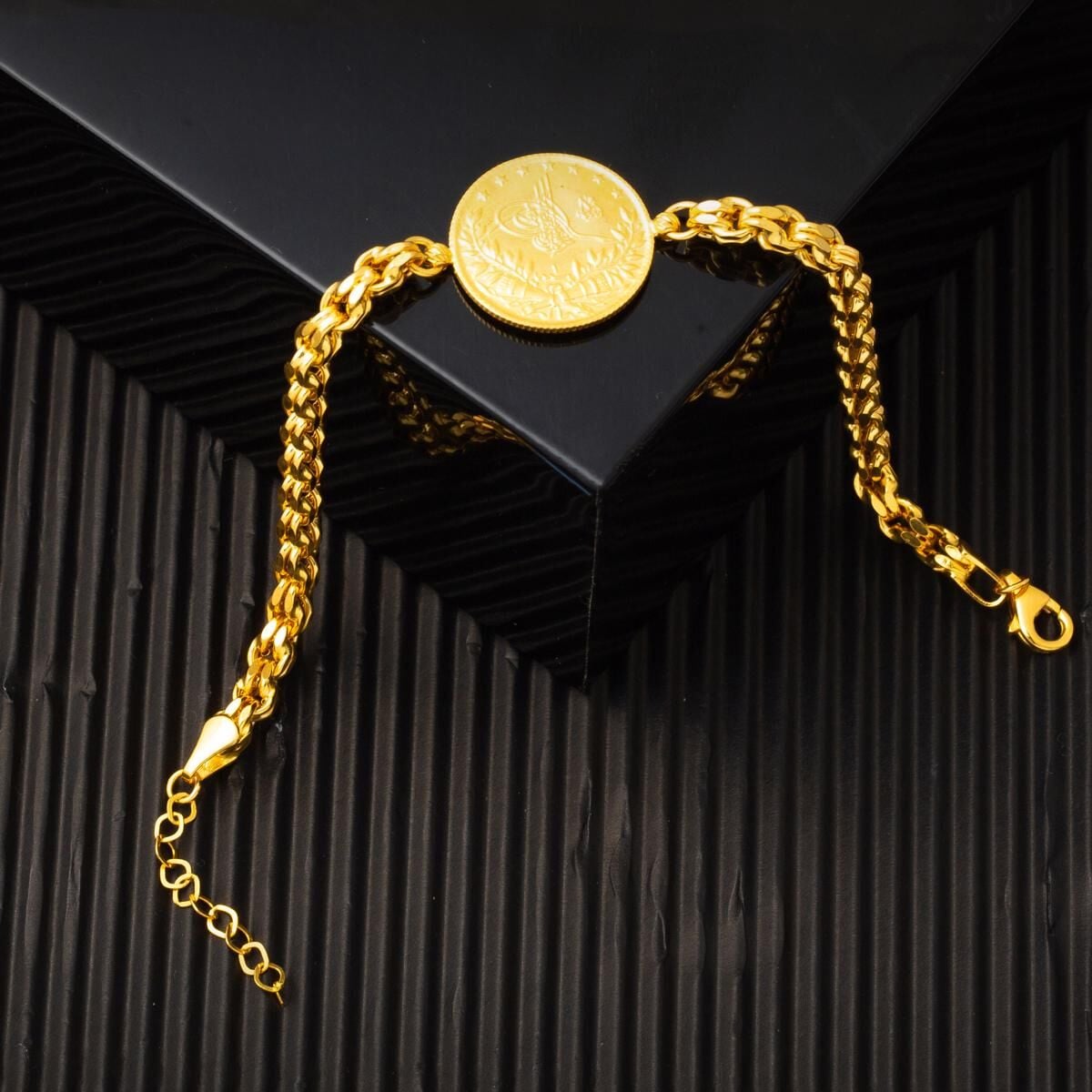 14K Yellow Gold Guverse Chain Half Ottoman Resat Coin Bracelet
