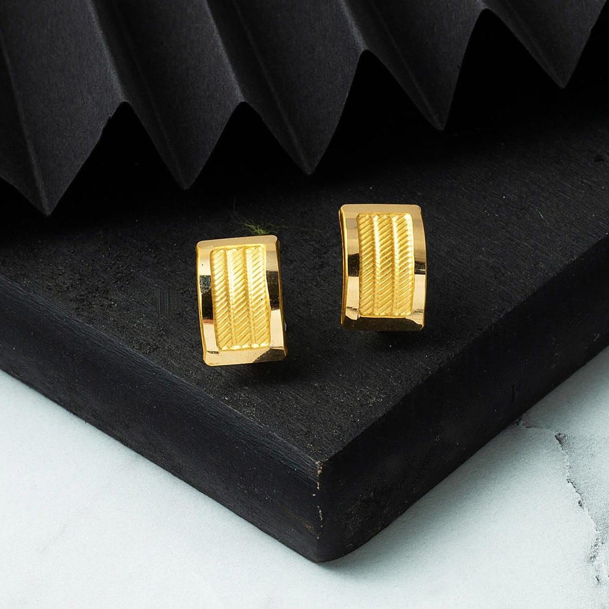 14K Yellow Gold Mesh Earrings