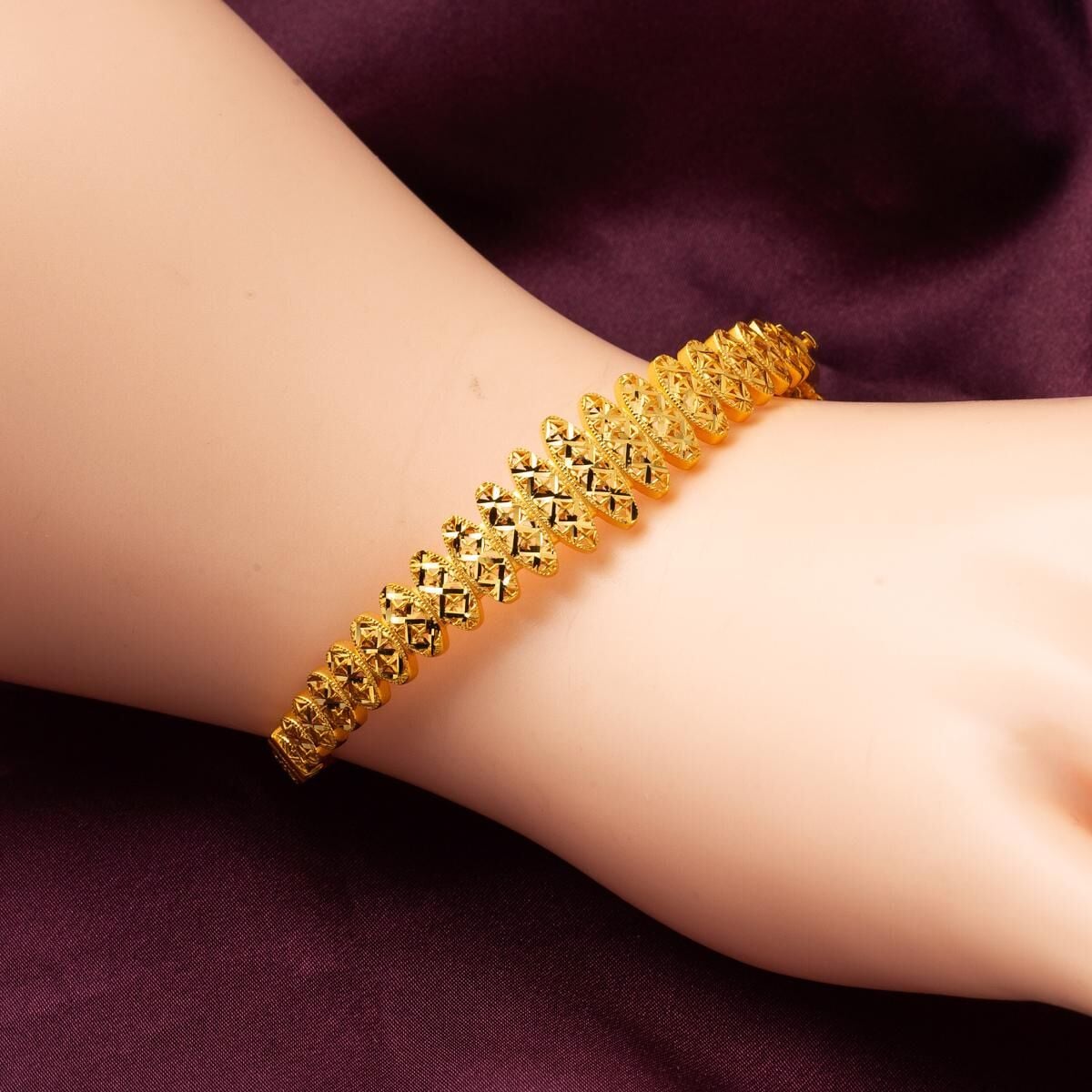 22K Yellow Gold Life Flower Hinged Cuff Bangle