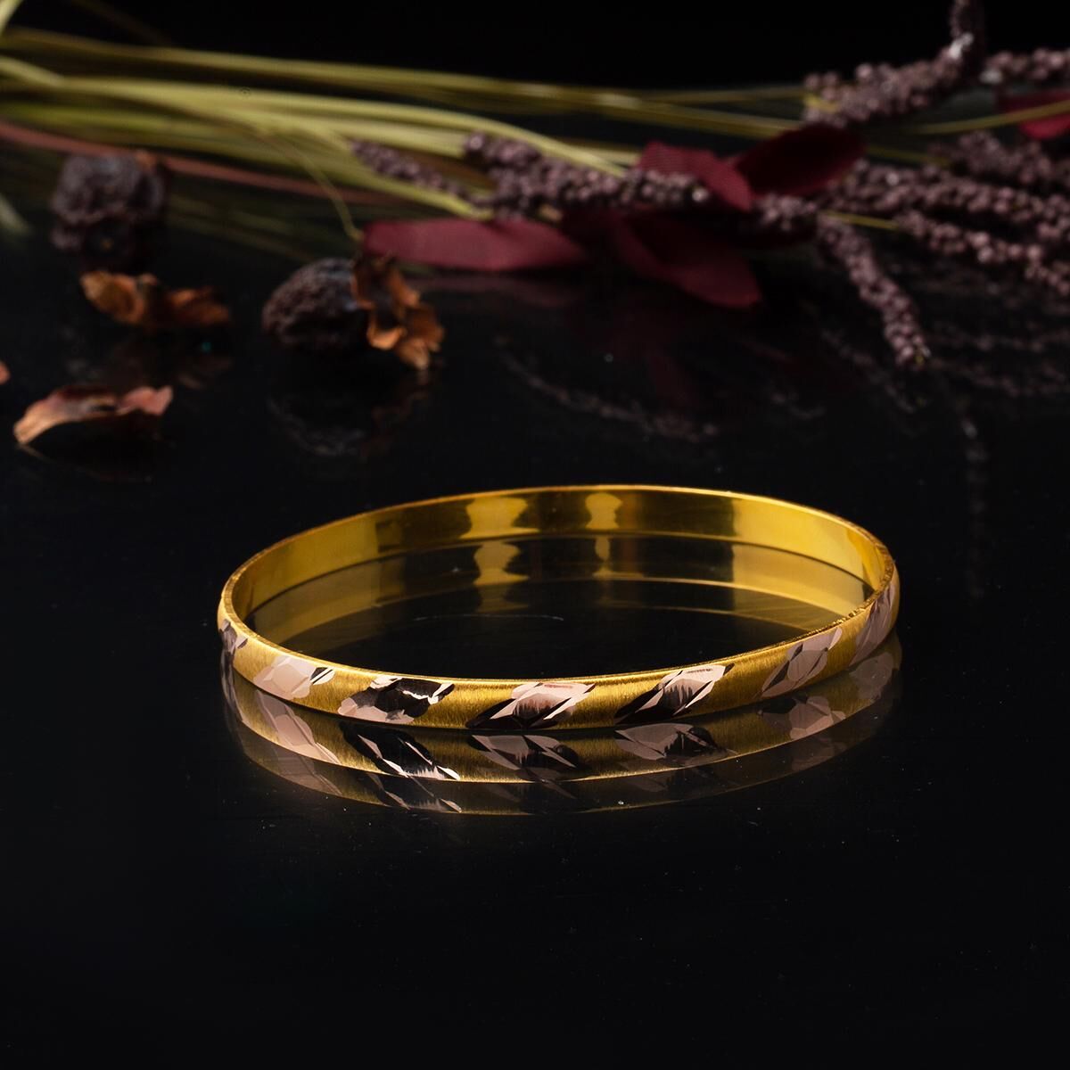 14K Yellow Gold Gift Bangle (3.9 g)