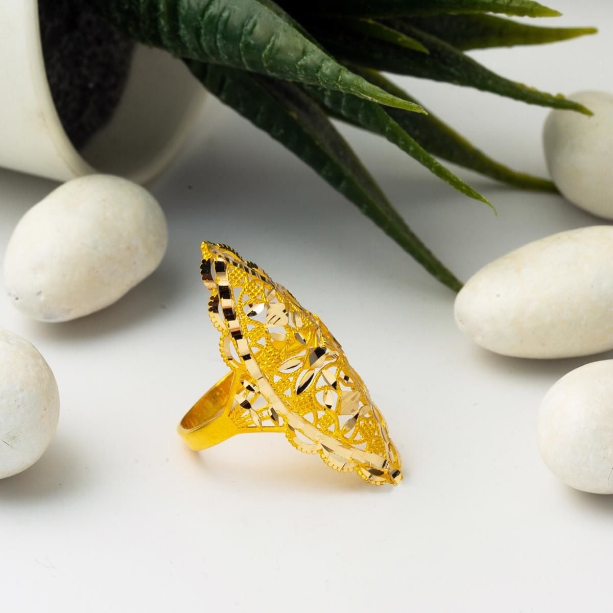 14K Yellow Gold Indian Style Ring (2.95 g)