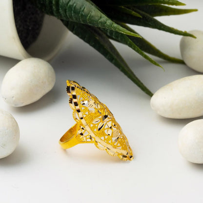 14K Yellow Gold Indian Style Ring (2.95 g)