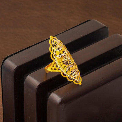 14K Yellow Gold Indian Style Motif Ring