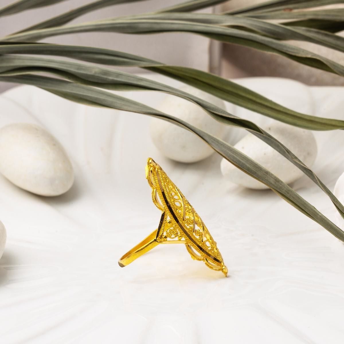 22K Yellow Gold Indian Style Ring (3.71 g)
