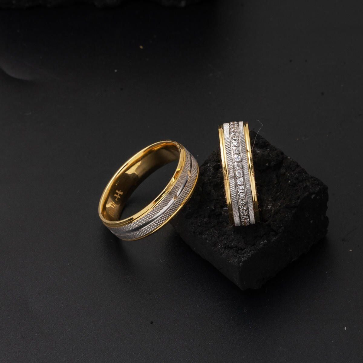 14K Yellow Gold Puffed Interior Men's Wedding Band
