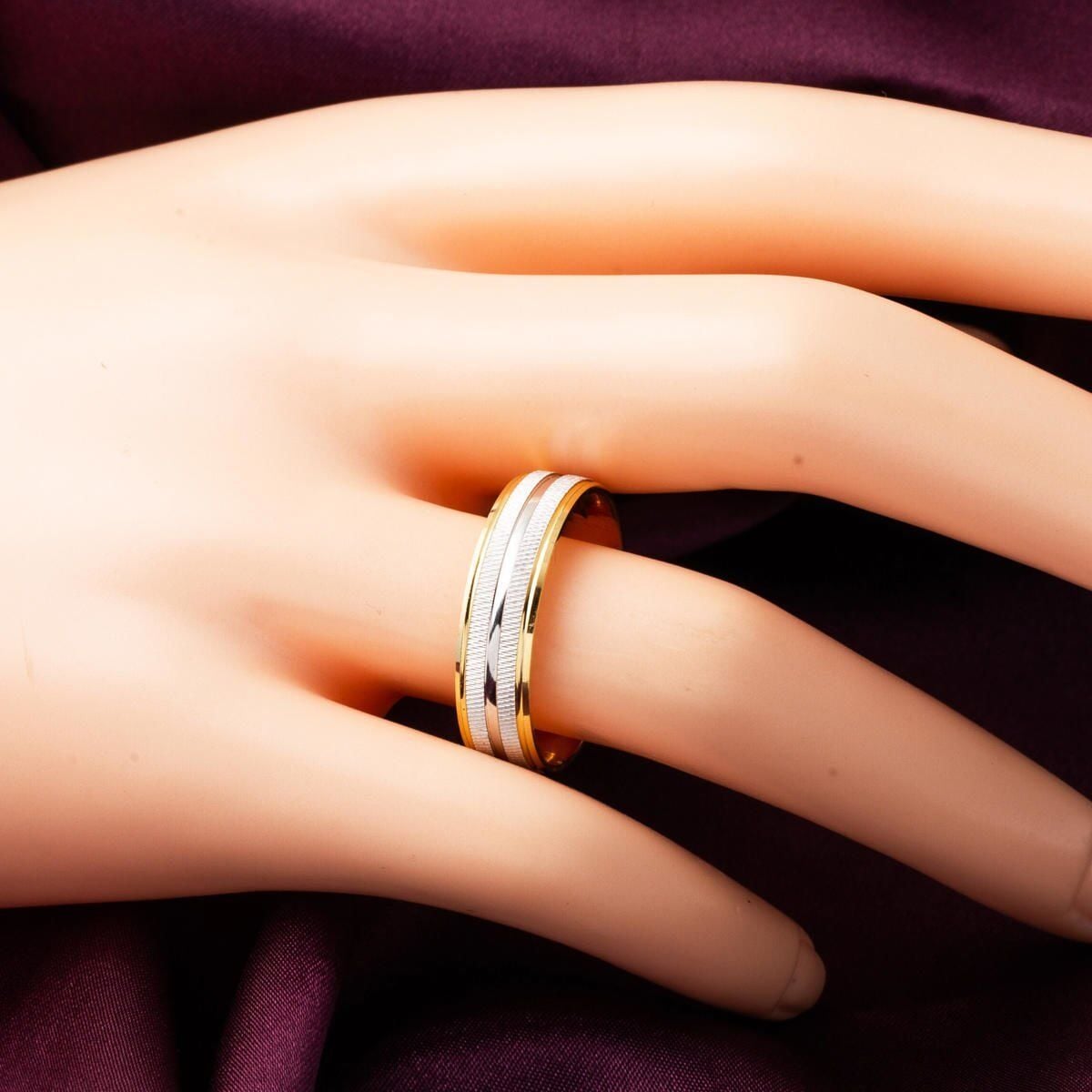 14K Yellow Gold Puffed Interior Men's Wedding Band