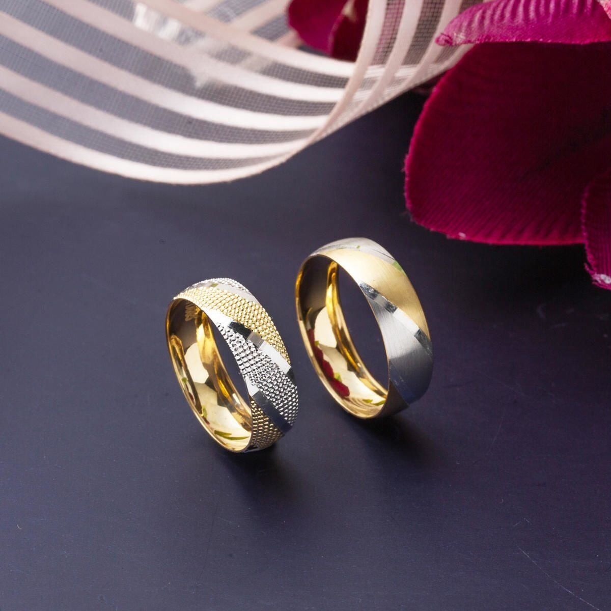 14K Yellow Gold Two-Tone Single Women's Wedding Band
