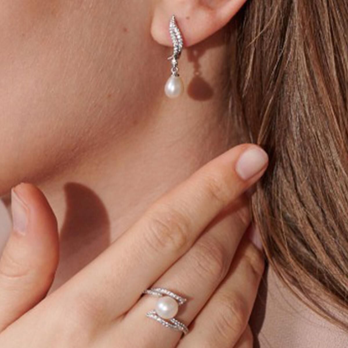 14K White Gold Isabella Bridal Pearl Set