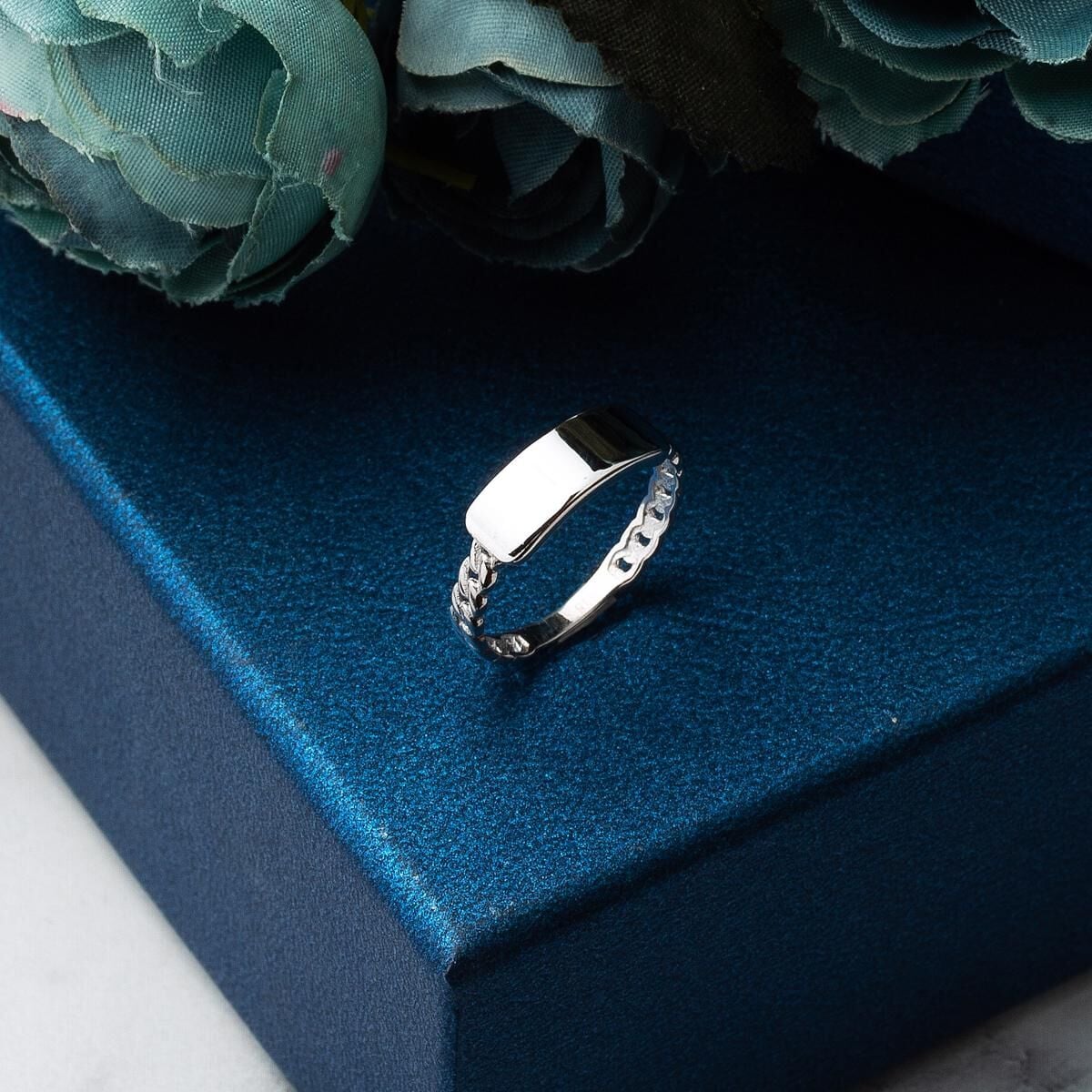 14K White Gold Name Pinky Ring
