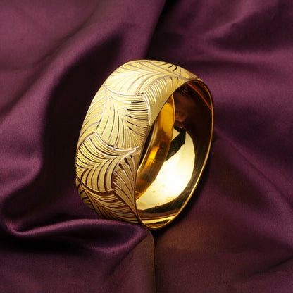 14K Yellow Gold Oyster Extra Wide Bangle