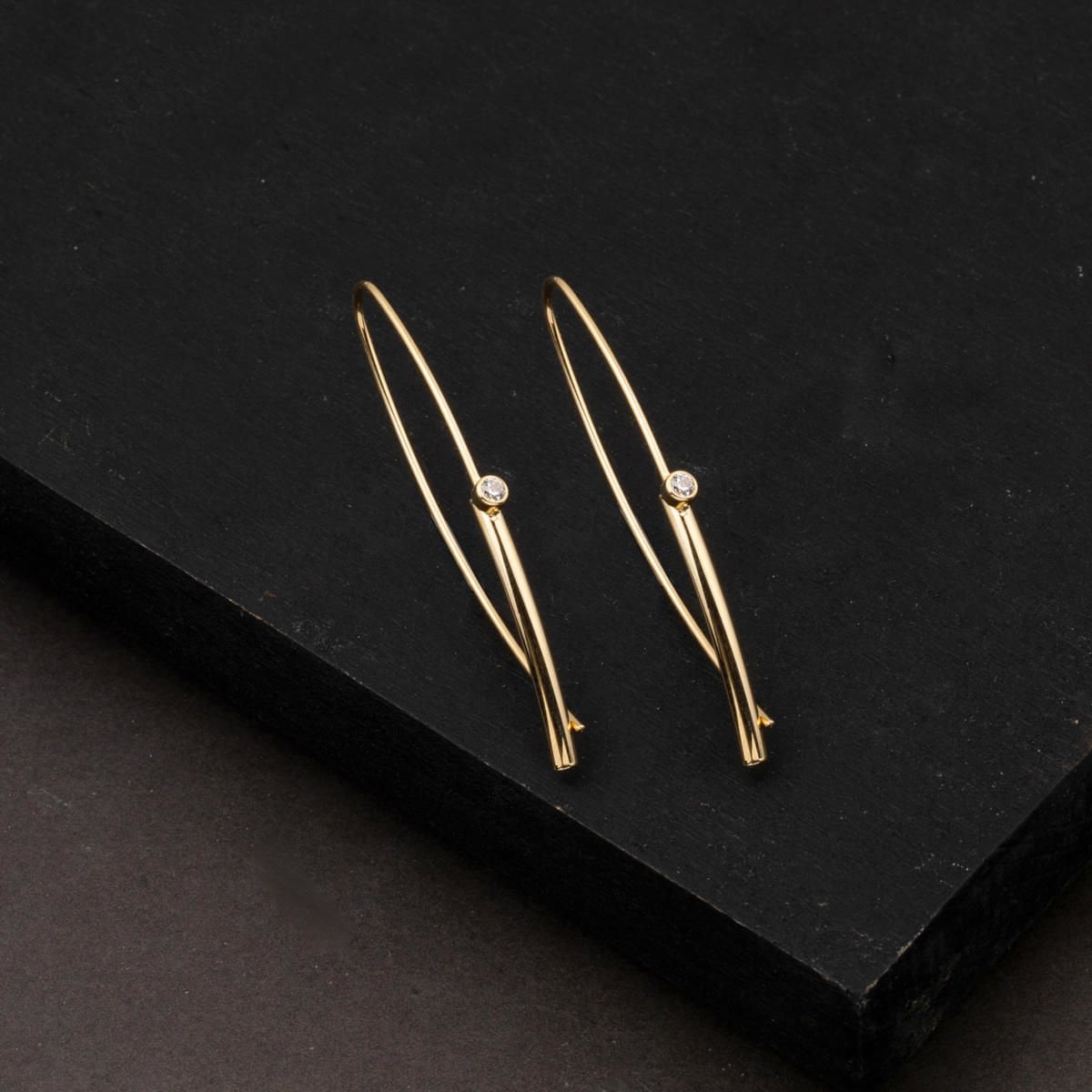 14K Yellow Gold Italian Wire Cubic Zirconia Hoop Earrings